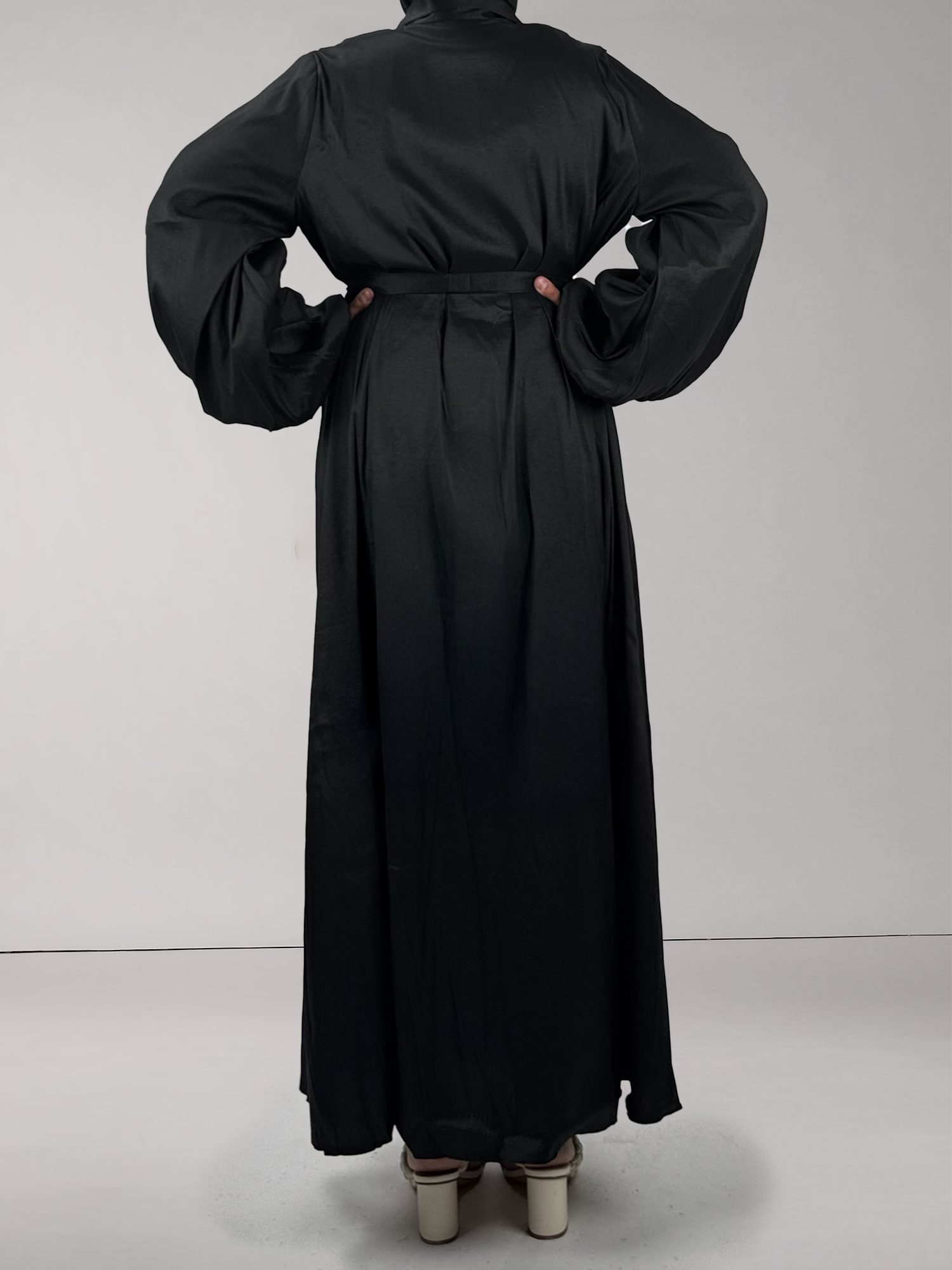 Layali Nakhla | Black