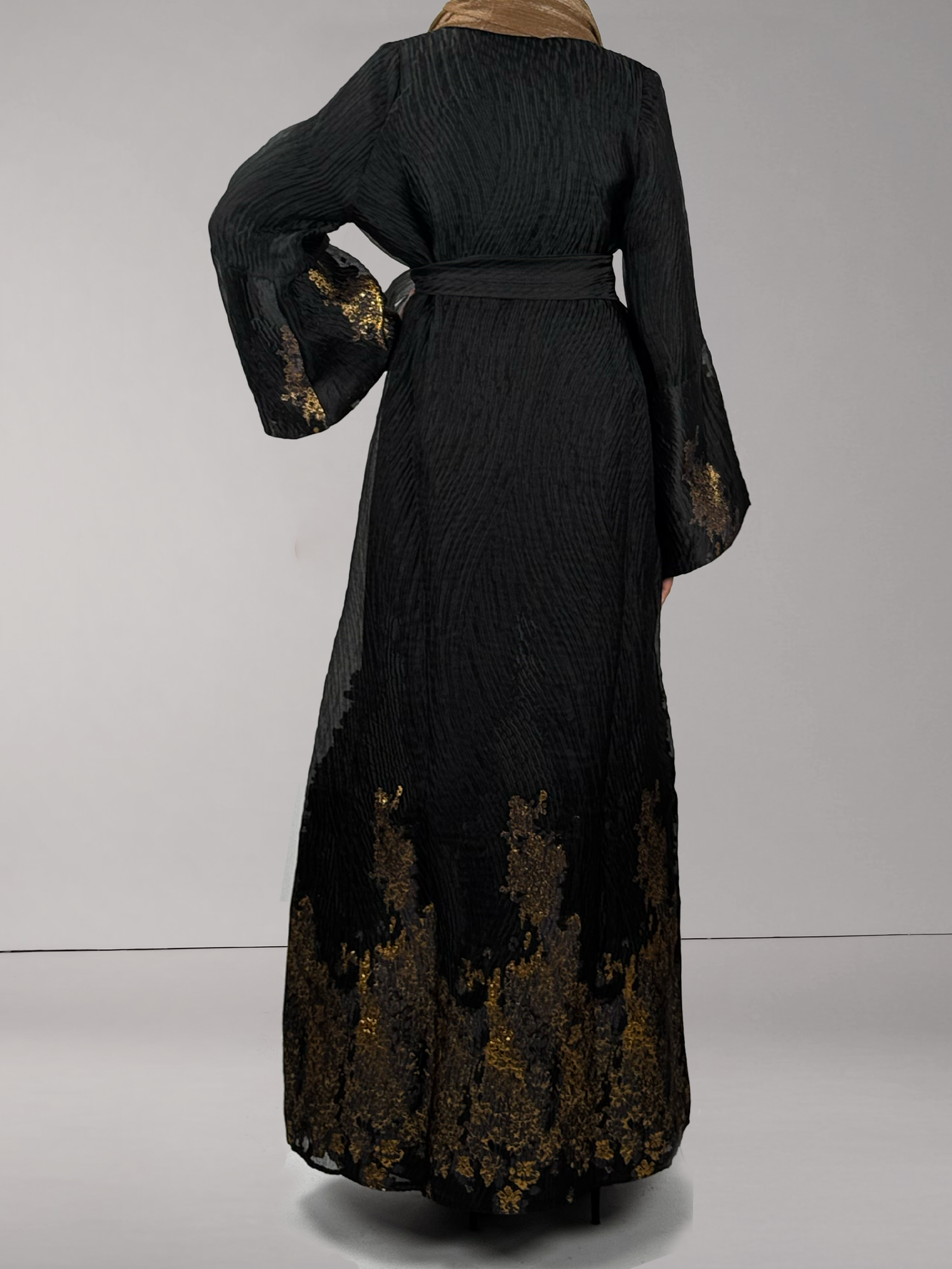 Layali Dhahabi | Black